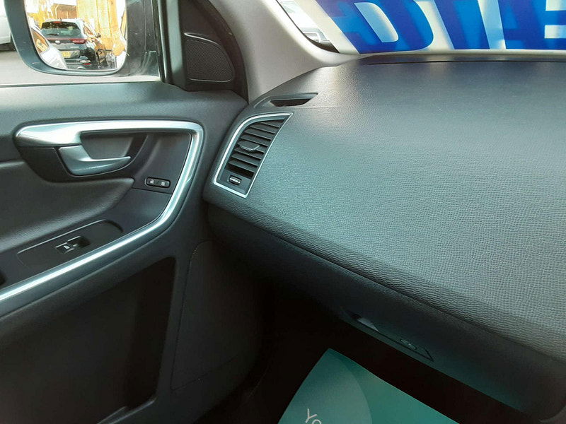 Volvo XC60 2.0 XC60 SE Luxury Nav D4 Auto 5dr 5dr Automatic 2025