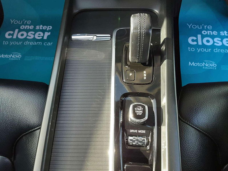 Volvo XC60 2.0h T6 Recharge 11.6kWh Inscription Expression Auto AWD Euro 6 (s/s) 5dr 5dr Automatic 2025