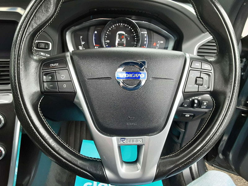 Volvo XC60 2.4 XC60 R-Design Luxury Nav D5 AWD Auto 4WD 5dr 5dr Automatic 2025