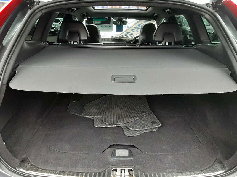 Volvo XC60 2.4 XC60 R-Design Luxury Nav D5 AWD Auto 4WD 5dr 5dr Automatic 2025