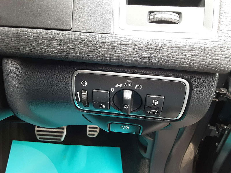 Volvo XC60 2.4 XC60 R-Design Luxury Nav D5 AWD Auto 4WD 5dr 5dr Automatic 2025