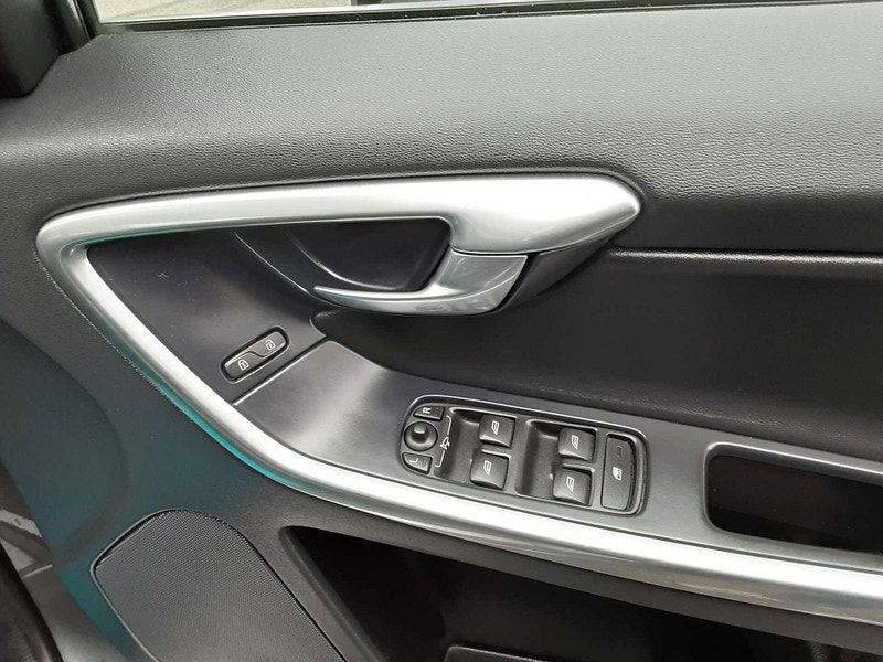 Volvo XC60 2.4 XC60 R-Design Luxury Nav D5 AWD Auto 4WD 5dr 5dr Automatic 2026