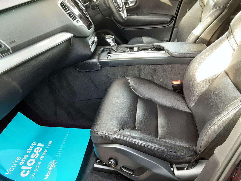 Volvo XC90 2.0 XC90 Momentum D5 AWD Auto 4WD 5dr 5dr Automatic 2025