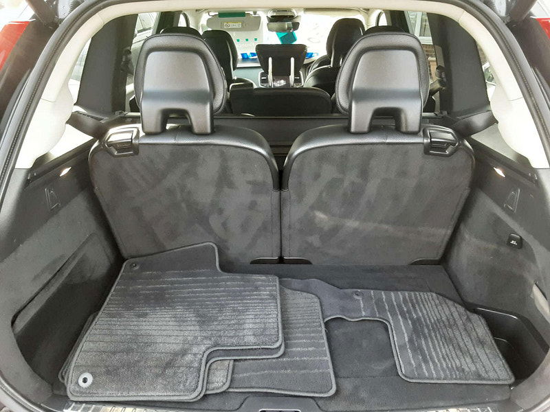 Volvo XC90 2.0 XC90 Momentum D5 AWD Auto 4WD 5dr 5dr Automatic 2025