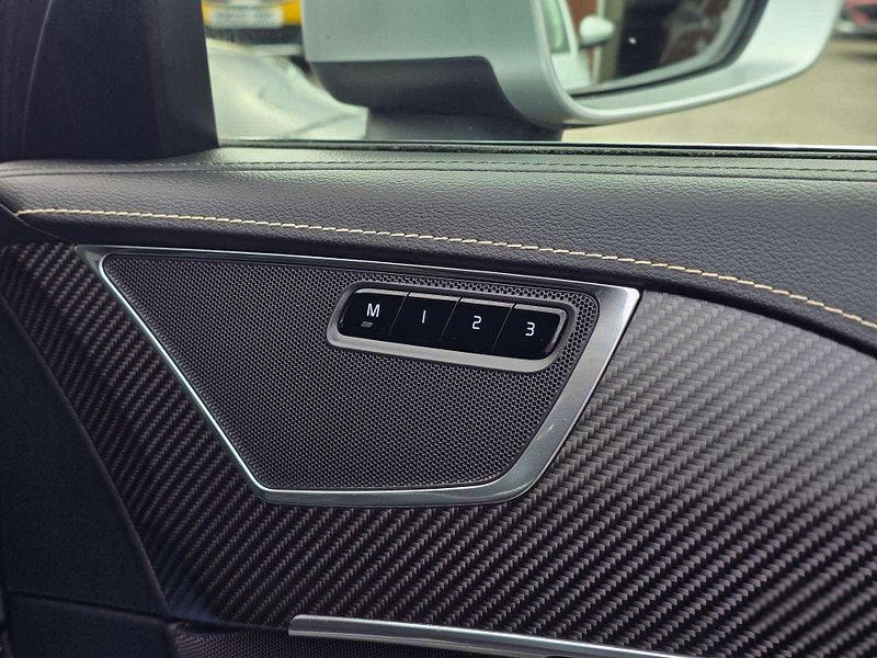 Volvo XC90 2.0 XC90 R-Design D5 PowerPulse AWD Auto 4WD 5dr 5dr Automatic 2025