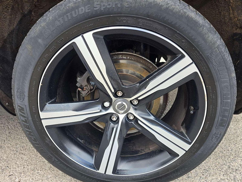 Volvo XC90 2.0 XC90 R-Design D5 PowerPulse AWD Auto 4WD 5dr 5dr Automatic 2025