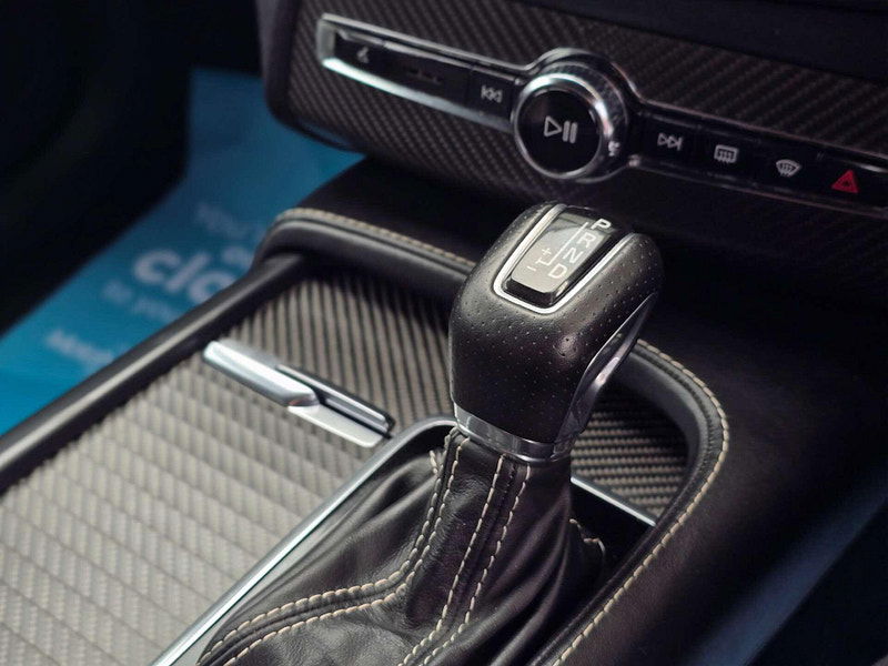 Volvo XC90 2.0 XC90 R-Design D5 PowerPulse AWD Auto 4WD 5dr 5dr Automatic 2025