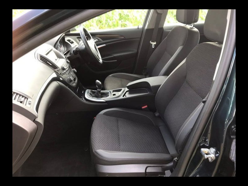 Vauxhall Insignia 1.6L SE CDTI ECOFLEX S/S Hatchback 5dr Diesel Manual Euro 6 (134 bhp)