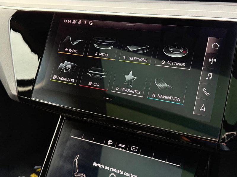 Audi E-tron 50 Technik Auto quattro 5dr 71.2kWh (11kW Charger)