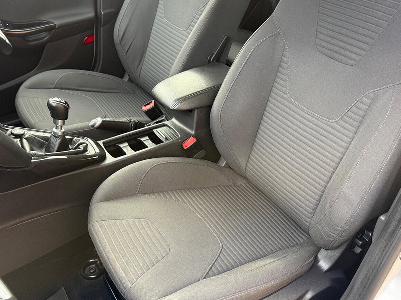 Ford Focus 1.0T EcoBoost Titanium Euro 6 (s/s) 5dr