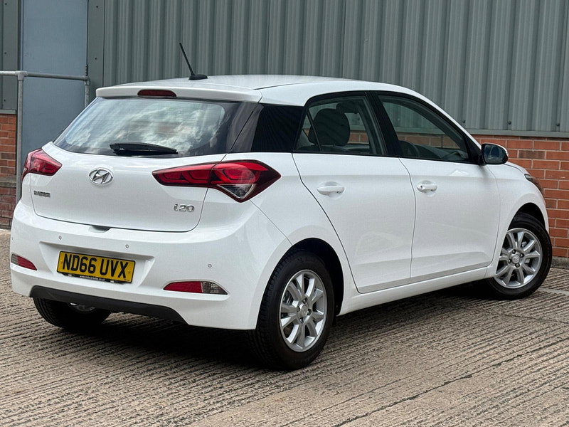 Hyundai I20 1.2 SE Euro 6 5dr