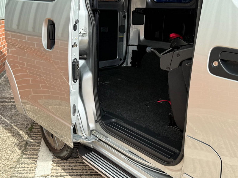 Nissan e-NV200 Acenta Auto 5dr (5 Seat, Rapid Plus)