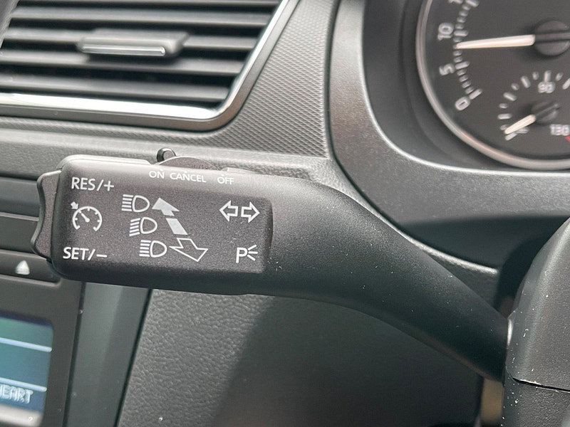 Skoda Rapid 1.6 TDI Elegance Euro 5 5dr