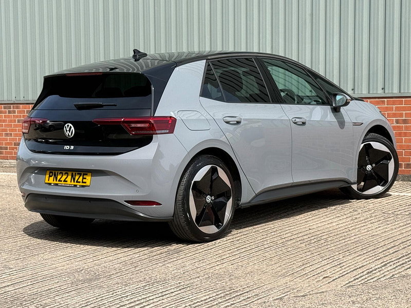 Volkswagen ID.3 Pro Performance 58kWh Family Auto 5dr