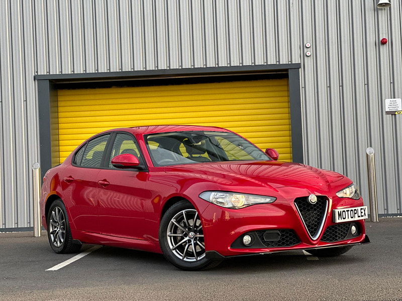 Alfa Romeo Giulia 2.2 TD Super Auto Euro 6 (s/s) 4dr 4dr Automatic 2024