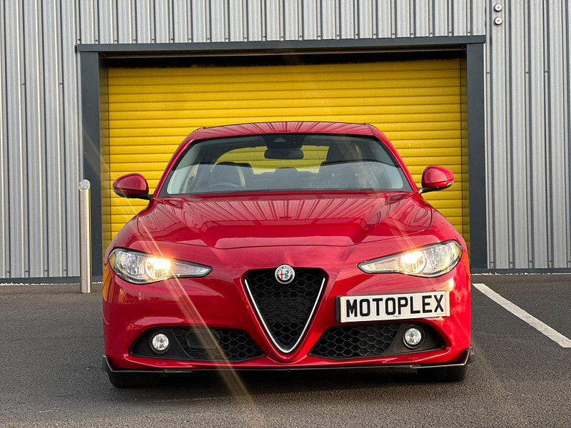 Alfa Romeo Giulia 2.2 TD Super Auto Euro 6 (s/s) 4dr 4dr Automatic 2024