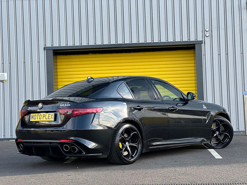 Alfa Romeo Giulia 2.9 V6 Bi-Turbo Quadrifoglio Auto Euro 6 (s/s) 4dr 4dr Automatic 2025