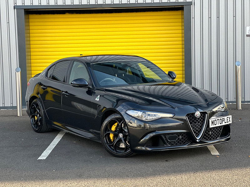 Alfa Romeo Giulia 2.9 V6 Bi-Turbo Quadrifoglio Auto Euro 6 (s/s) 4dr 4dr Automatic 2025