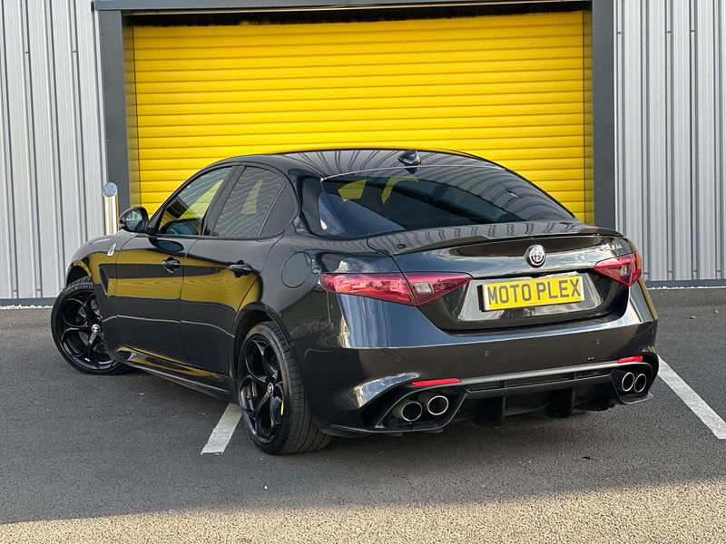 Alfa Romeo Giulia 2.9 V6 Bi-Turbo Quadrifoglio Auto Euro 6 (s/s) 4dr 4dr Automatic 2025