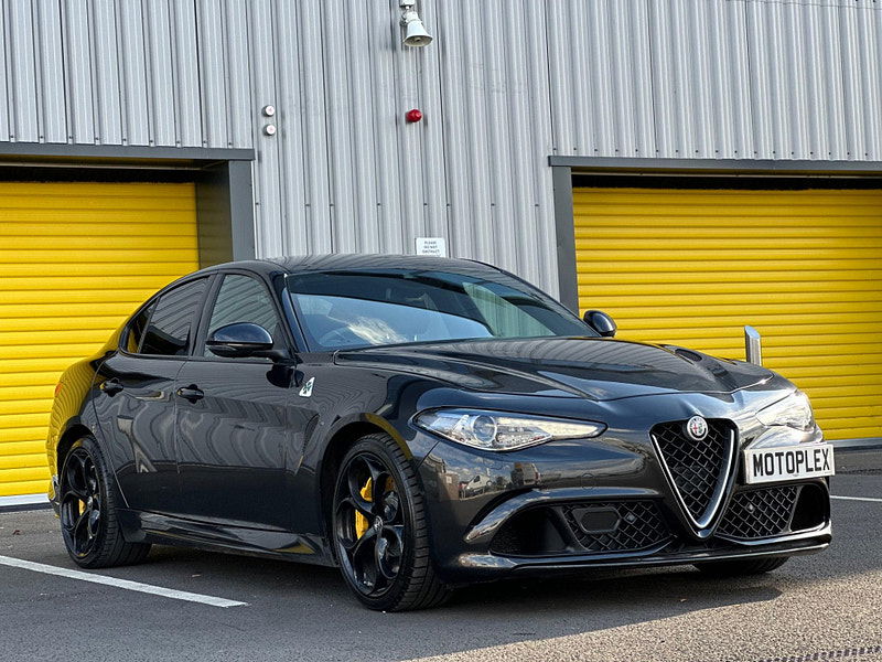Alfa Romeo Giulia 2.9 V6 Bi-Turbo Quadrifoglio Auto Euro 6 (s/s) 4dr 4dr Automatic 2025