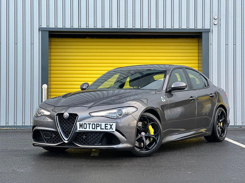 Alfa Romeo Giulia 2.9 V6 Bi-Turbo Quadrifoglio Auto Euro 6 (s/s) 4dr 4dr Automatic 2024