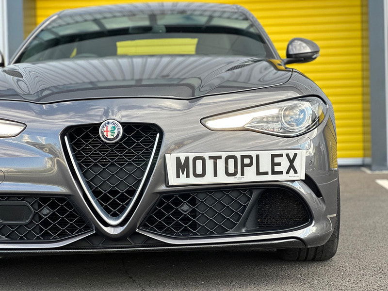 Alfa Romeo Giulia 2.9 V6 Bi-Turbo Quadrifoglio Auto Euro 6 (s/s) 4dr 4dr Automatic 2024