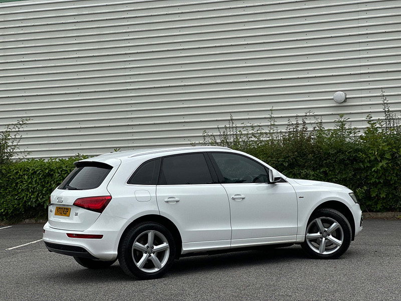 Audi Q5 2.0 TDI S line quattro Euro 5 (s/s) 5dr 5dr Manual 2025