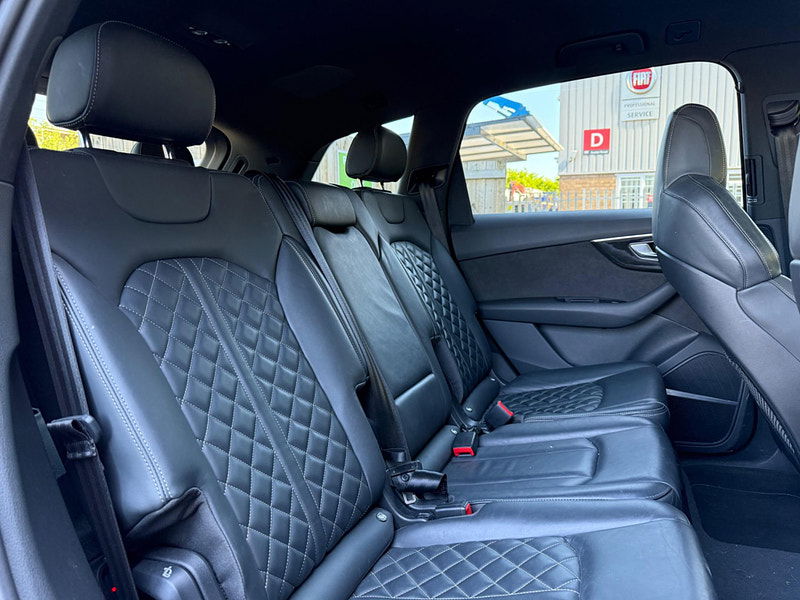 Audi SQ7 4.0 TFSI V8 Black Edition Tiptronic quattro Euro 6 (s/s) 5dr 5dr Automatic 2025