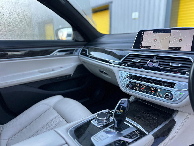 BMW 7 Series 3.0 740d M Sport Auto xDrive Euro 6 (s/s) 4dr 4dr Automatic 2025