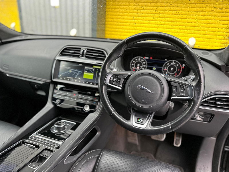 Jaguar F-PACE 2.0 D180 R-Sport Auto AWD Euro 6 (s/s) 5dr 5dr Automatic 2025