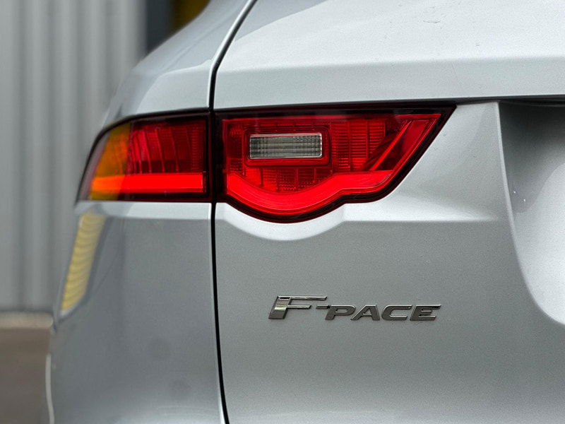 Jaguar F-PACE 2.0 D180 R-Sport Auto AWD Euro 6 (s/s) 5dr 5dr Automatic 2025