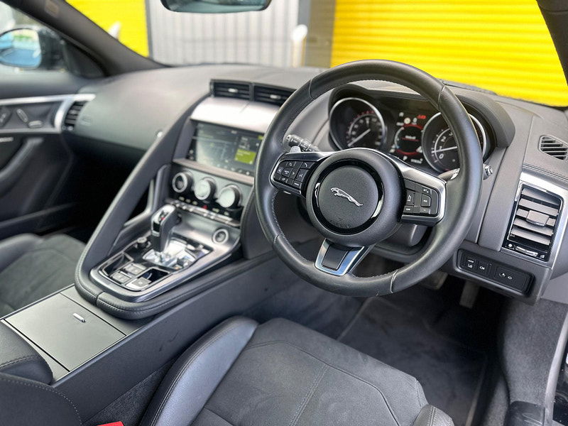 Jaguar F-Type 2.0i R-Dynamic Auto Euro 6 (s/s) 2dr 2dr Automatic 2025