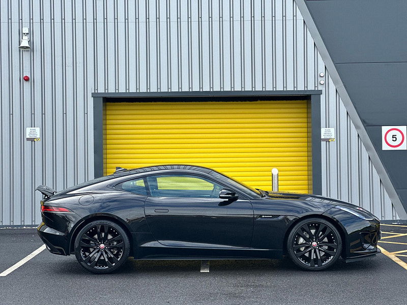 Jaguar F-Type 2.0i R-Dynamic Auto Euro 6 (s/s) 2dr 2dr Automatic 2025