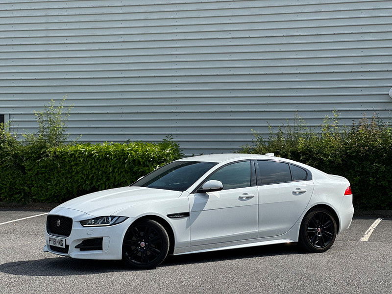 Jaguar XE 2.0d R-Sport Auto Euro 6 (s/s) 4dr 4dr Automatic 2025