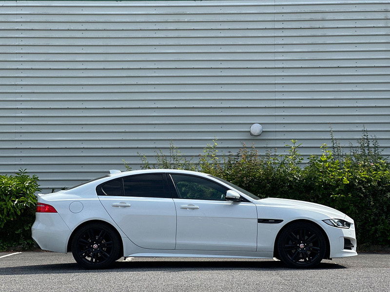 Jaguar XE 2.0d R-Sport Auto Euro 6 (s/s) 4dr 4dr Automatic 2025