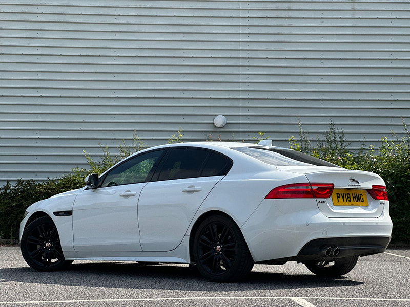 Jaguar XE 2.0d R-Sport Auto Euro 6 (s/s) 4dr 4dr Automatic 2025