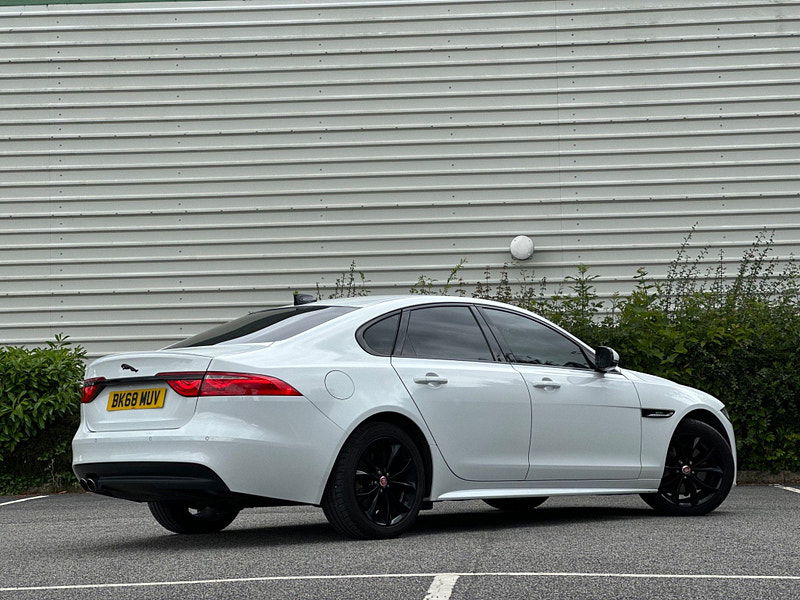 Jaguar XF 2.0d R-Sport Auto Euro 6 (s/s) 4dr 4dr Automatic 2025