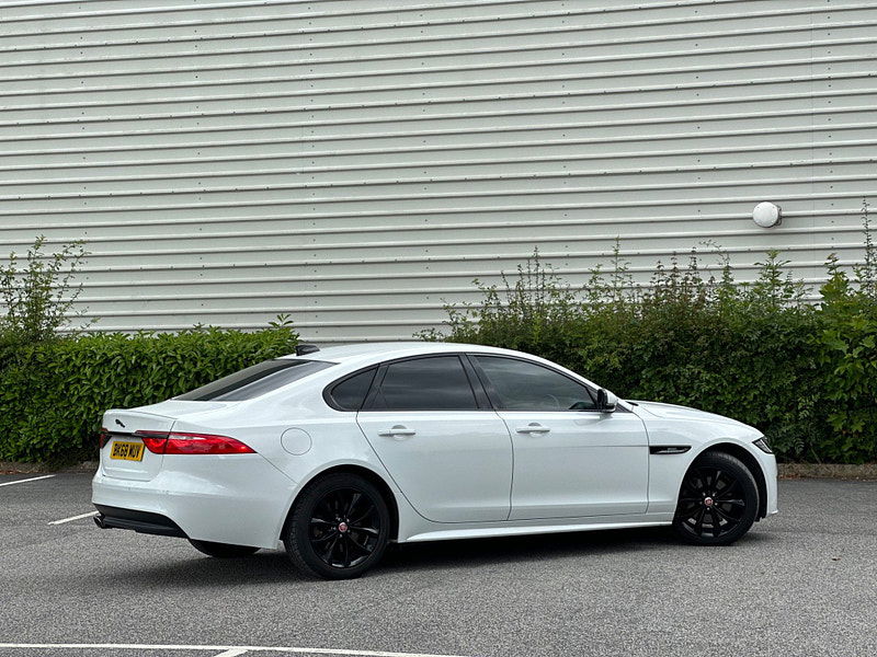 Jaguar XF 2.0d R-Sport Auto Euro 6 (s/s) 4dr 4dr Automatic 2025