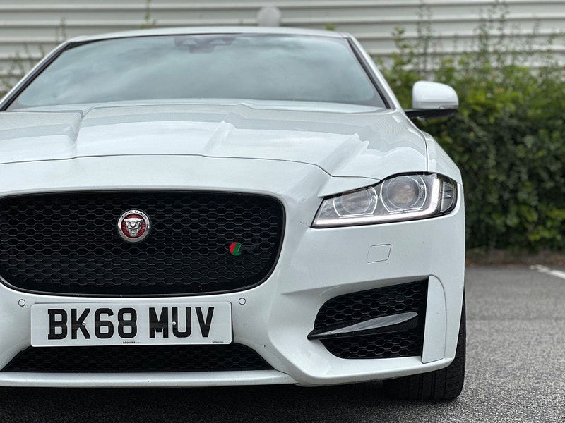 Jaguar XF 2.0d R-Sport Auto Euro 6 (s/s) 4dr 4dr Automatic 2025