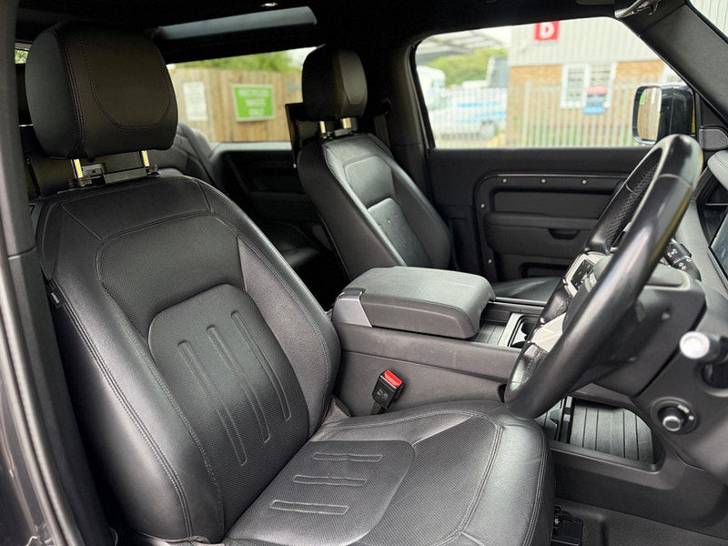 Land Rover Defender 90 3.0 D250 MHEV SE Auto 4WD Euro 6 (s/s) 3dr 3dr Automatic 2025