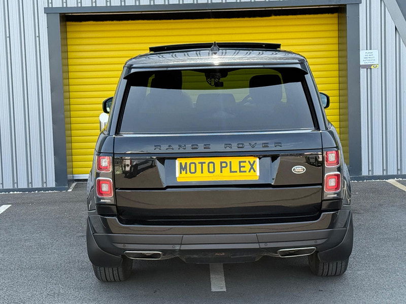 Land Rover Range Rover 3.0 D300 MHEV Westminster Black Auto 4WD Euro 6 (s/s) 5dr 5dr Automatic 2025