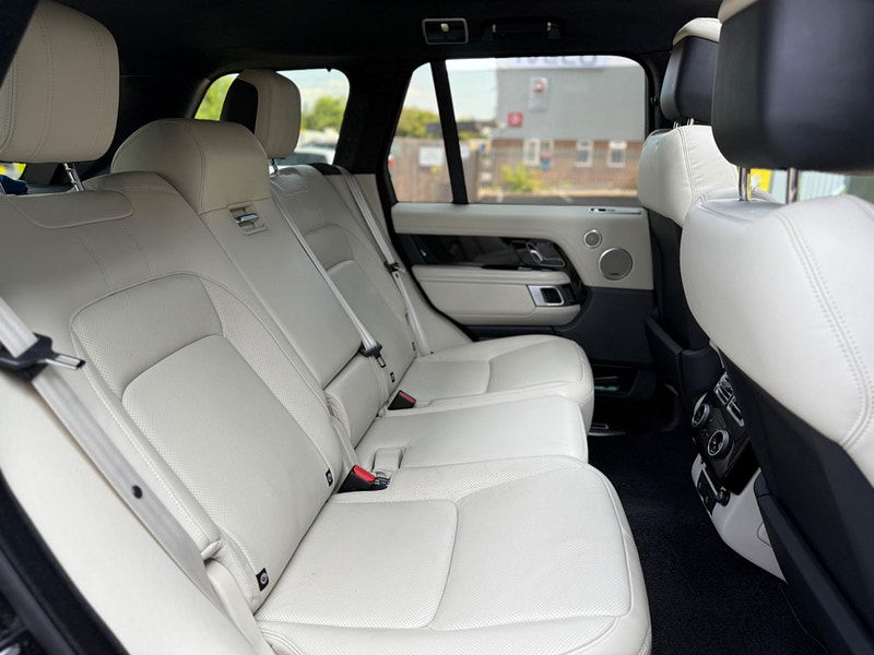 Land Rover Range Rover 3.0 D300 MHEV Westminster Black Auto 4WD Euro 6 (s/s) 5dr 5dr Automatic 2025