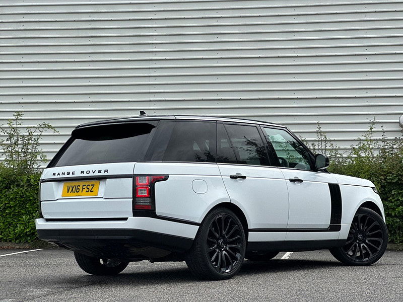 Land Rover Range Rover 3.0 TD V6 Vogue Auto 4WD Euro 6 (s/s) 5dr 5dr Automatic 2025