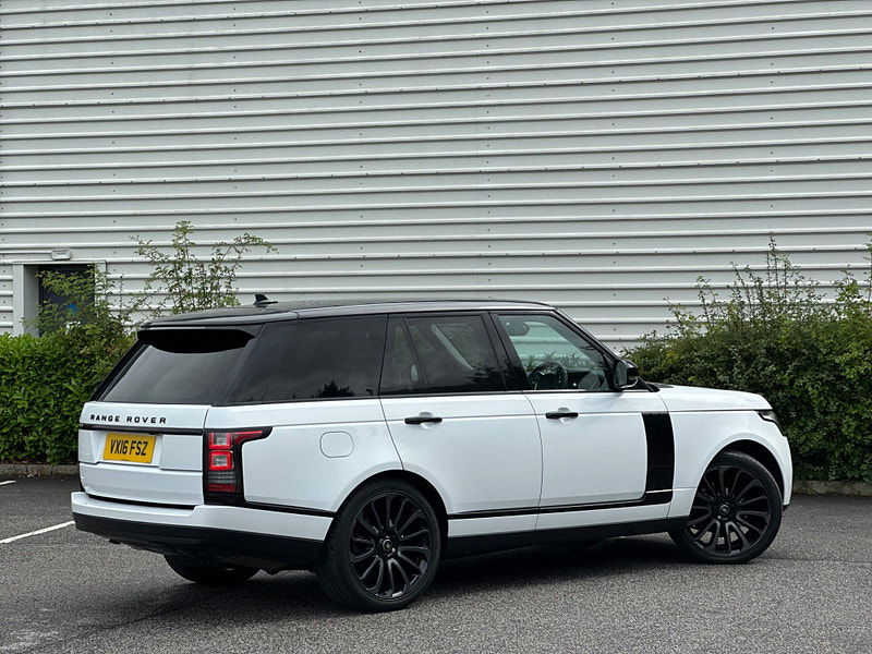 Land Rover Range Rover 3.0 TD V6 Vogue Auto 4WD Euro 6 (s/s) 5dr 5dr Automatic 2025