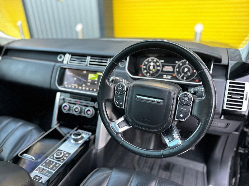 Land Rover Range Rover 3.0 TD V6 Vogue SE Auto 4WD Euro 6 (s/s) 5dr 5dr Automatic 2025