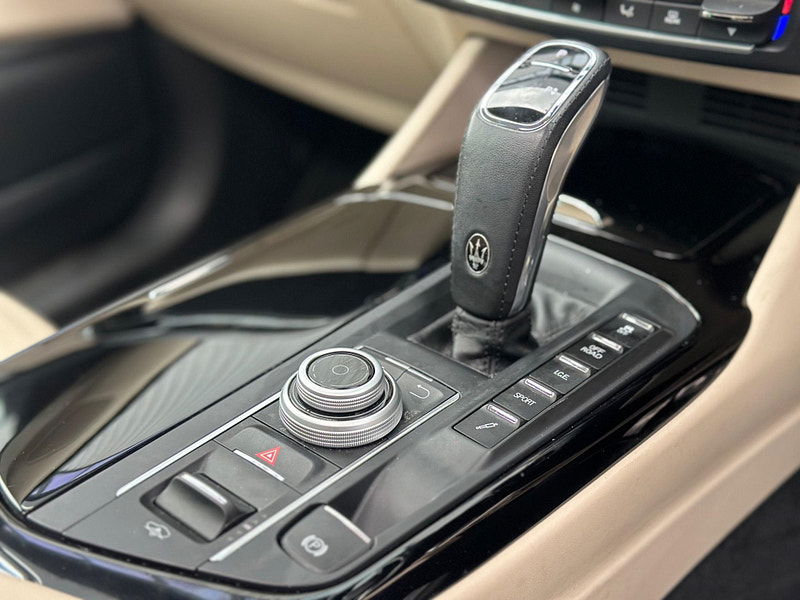 Maserati Levante 3.0D V6 GranLusso ZF 4WD Euro 6 (s/s) 5dr 5dr Automatic 2025