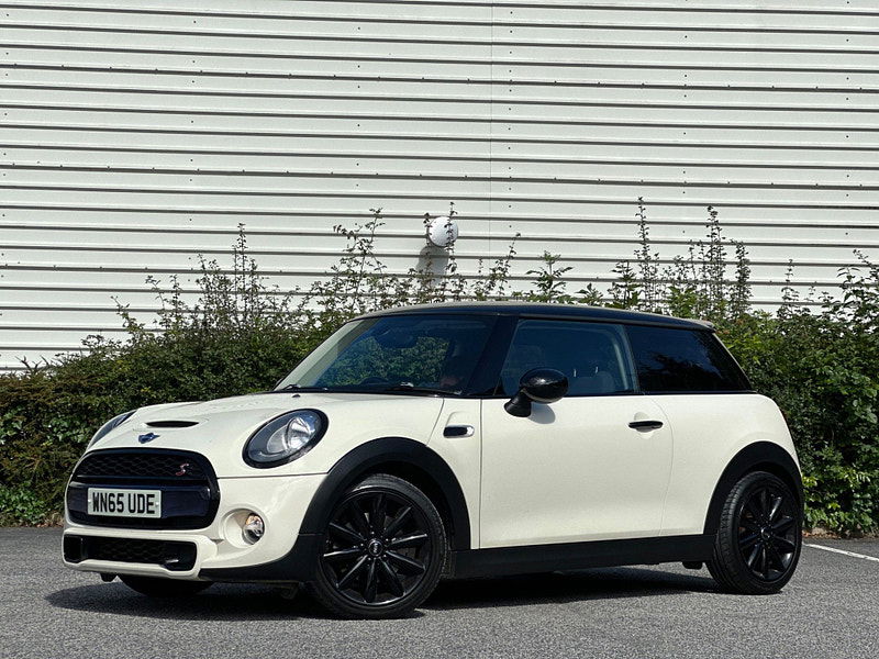MINI Hatch 2.0 Cooper S Euro 6 (s/s) 3dr 3dr Manual 2025