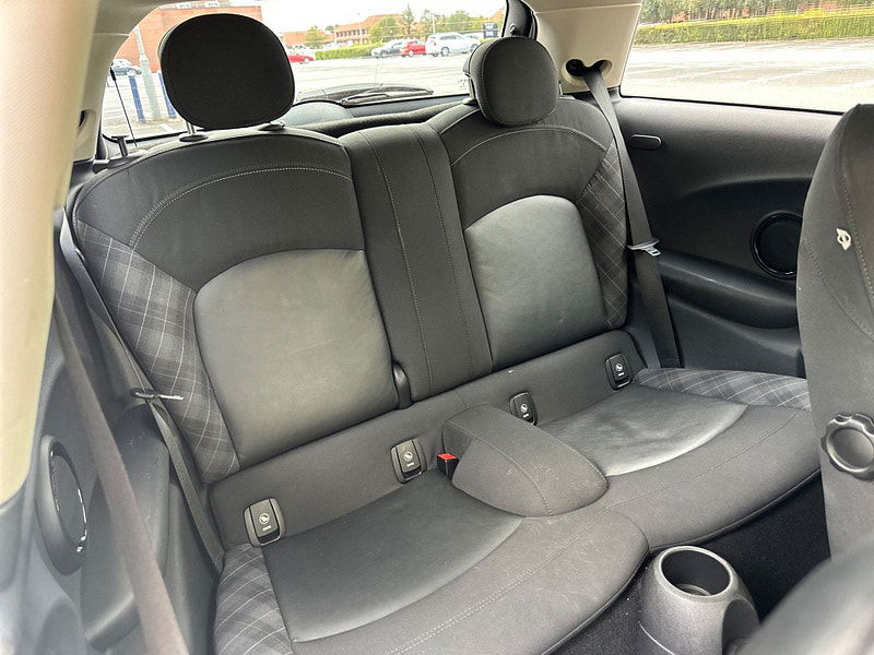 MINI Hatch 2.0 Cooper S Euro 6 (s/s) 3dr 3dr Manual 2025