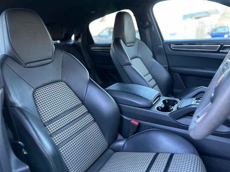 Porsche Cayenne 2.9T V6 S TiptronicS 4WD Euro 6 (s/s) 5dr 5dr Automatic 2025