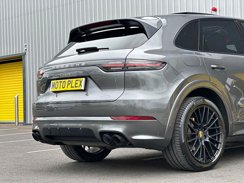 Porsche Cayenne 3.0T V6 TiptronicS 4WD Euro 6 (s/s) 5dr 5dr Automatic 2024